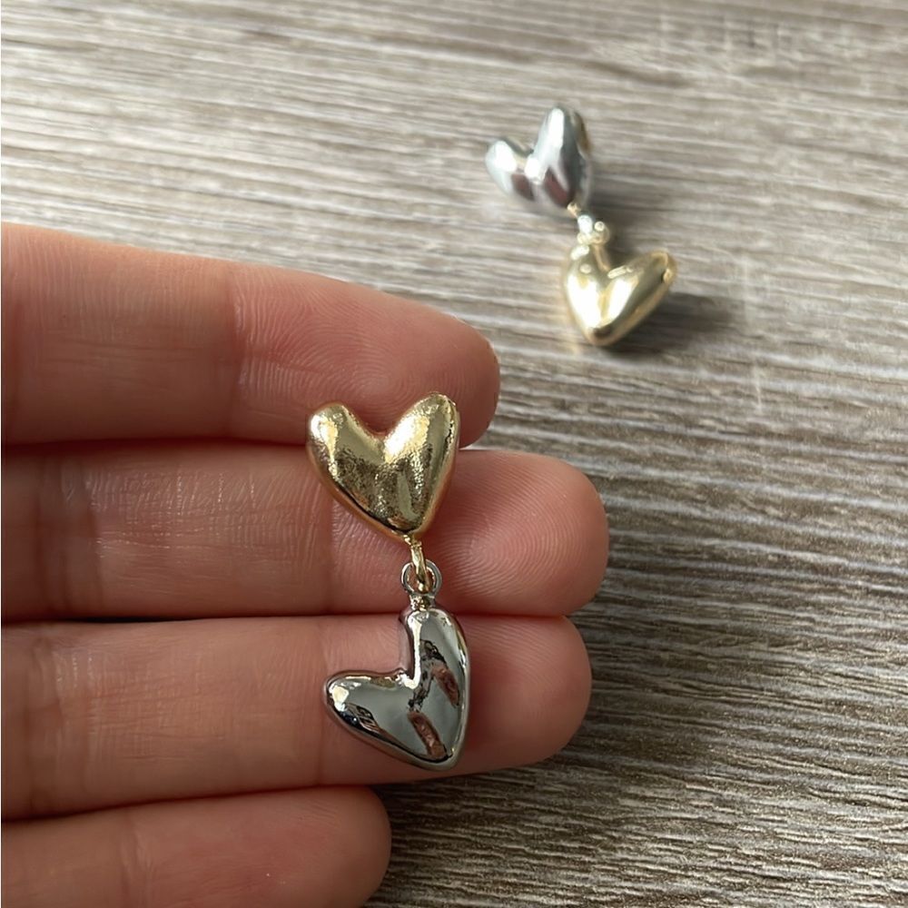 Two tone heart drop earrings A34 - Picture 3 of 4
